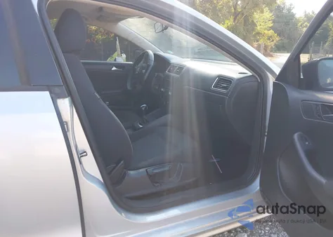 2012 Volkswagen Jetta 2.0L S из США, поврежденный, VIN 3VW2K7AJ5CM334784